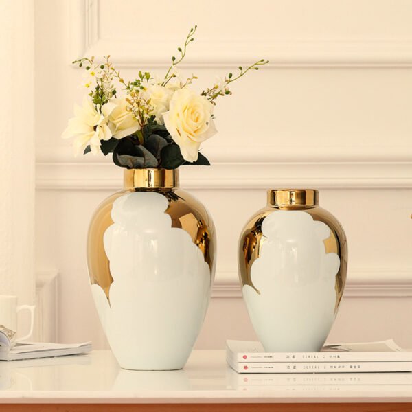 LAXAROSS™ Aureum Marquise Vase